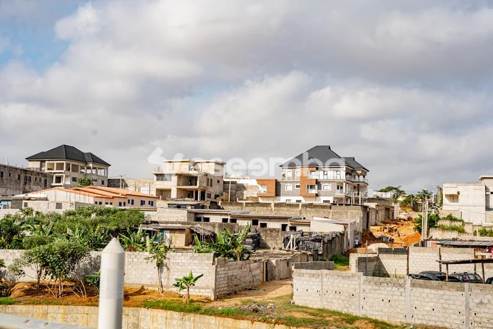 Habitations