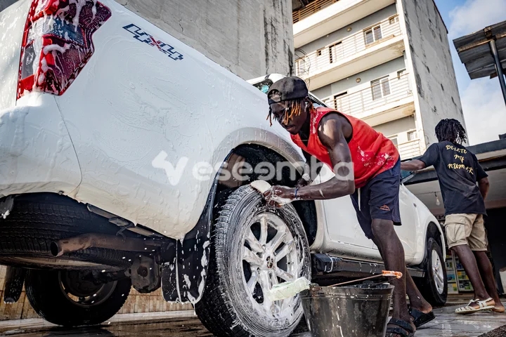 Lavage de véhicules