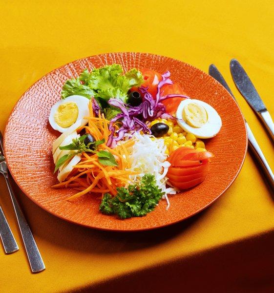 Éclat de Fraîcheur : La Salade Arc-en-Ciel