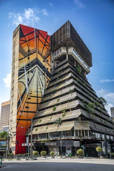 La Pyramide du Plateau