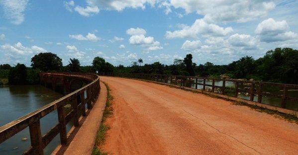 La courbe du pont de Sassandra