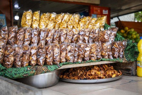 Étal de Chips de Plantain
