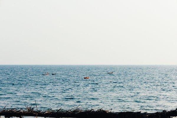 Silences d’azur, au large d’Abidjan